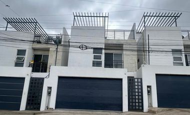 Casa en RENTA en Lienzo Residencial, colonia Loma Bonita, vía rápida Alamar.