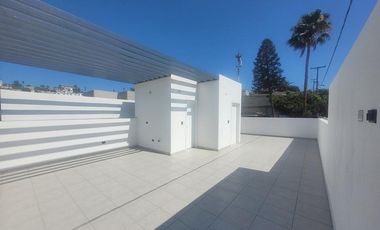Casa en RENTA en Lienzo Residencial, colonia Loma Bonita, vía rápida Alamar.