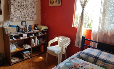 Casa dos niveles, El Coloso