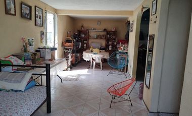 Casa dos niveles, El Coloso