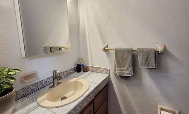 Casa en RENTA en Colinas de Aguacaliente.  💎USO COMERCIAL permitido💎