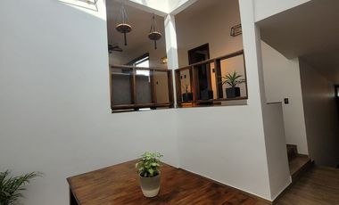 Casa en RENTA en Colinas de Aguacaliente.  💎USO COMERCIAL permitido💎