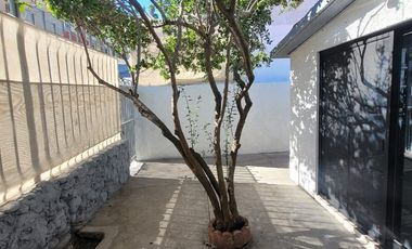 Casa en RENTA en Colinas de Aguacaliente.  💎USO COMERCIAL permitido💎