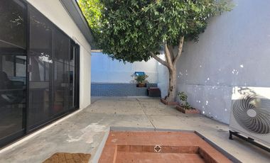 Casa en RENTA en Colinas de Aguacaliente.  💎USO COMERCIAL permitido💎