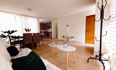 VENDO CASA EN JARDINES EL SAUZ, GUADALAJARA CERCA EXPO GUADALAJARA