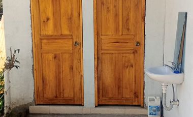 URCUQUI, VENDO CASA COLONIAL, CON LOCAL Y DOS SUITES