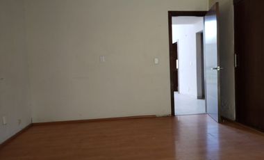 CASA EN VENTA EN CHAPALITA