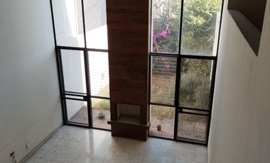 CASA EN VENTA EN CHAPALITA