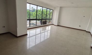 Departamento en Alquiler Sector San Marino, 3 Habitaciones,  4 Baños, Garaje,  Seguridad, Norte de Guayaquil.