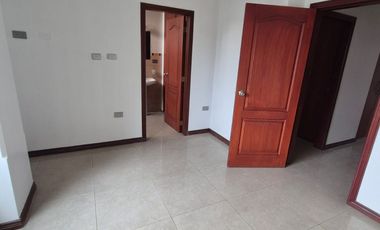 Departamento en Alquiler Sector San Marino, 3 Habitaciones,  4 Baños, Garaje,  Seguridad, Norte de Guayaquil.