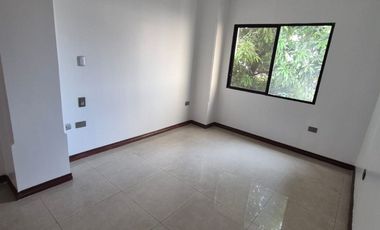 Departamento en Alquiler Sector San Marino, 3 Habitaciones,  4 Baños, Garaje,  Seguridad, Norte de Guayaquil.
