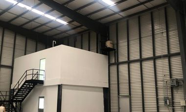 RENTA DE BODEGA INDUSTRIAL 2,186M2