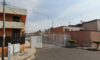 Casa En Remate Cercana a Escuelas En Cafetales
