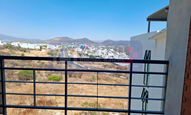 Depa tipo PH en Grand Preserve Juriquilla 3 recámaras y 2 baños completos