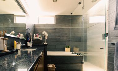 Casa en Venta, Residencia de Lujo, – El Palomar, Sección Bosques