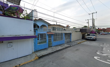 CASA EN VENTA EN LAS GRANJAS, POZA RICA-VER