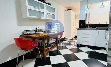 SE ARRIENDA CASA AMOBLADA EN LAGOS DEL CACIQUE