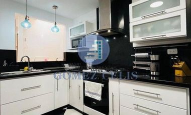 SE ARRIENDA CASA AMOBLADA EN LAGOS DEL CACIQUE