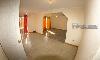 VENDEMOS Amplia Casa en la mejor Villa