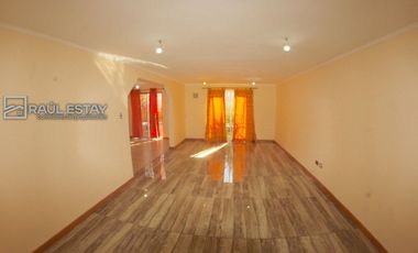 VENDEMOS Amplia Casa en la mejor Villa