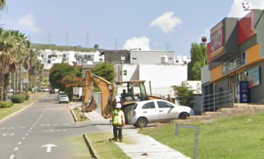VENDO CASA EN FRACC. PEDREGAL DEL BOSQUE ZIMANTLA, TLAQUEPAQUE CERCA AEROPUERTO GUADALAJARA