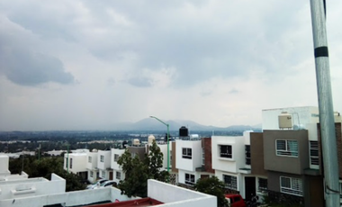 VENDO CASA EN FRACC. PEDREGAL DEL BOSQUE ZIMANTLA, TLAQUEPAQUE CERCA AEROPUERTO GUADALAJARA