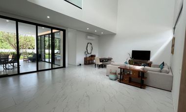 Casa con alberca privada en venta, Selvamar, Playa del Carmen