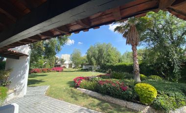 AMPLIO LOFT AMUEBLADO EN JURICA