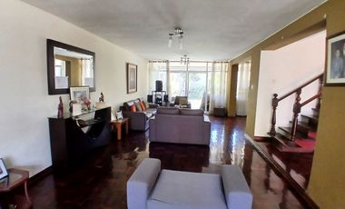 🏡 ¡TU HOGAR IDEAL EN SURCO! ESPACIOSA Y ACOGEDORA CASA EN RESIDENCIAL HIGUERETA