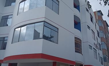 REMATO Casa-Edificio en Santa Teresa de Ávila esquina
