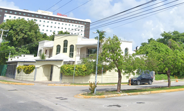 CASA EN VENTA AV HOLBOX, CANCÚN, QUINTANA ROO