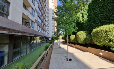 Venta de Lindo Depto. de 2 dormitorios 2 baños. Metro Ñuble.