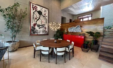 Casa en Renta de Lujo en Lomas del Valle con Alberca, Zapopan