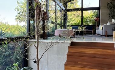 Casa en Renta de Lujo en Lomas del Valle con Alberca, Zapopan
