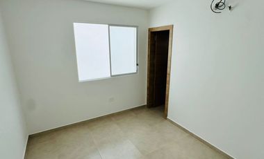 Venta de casa de 3 habitaciones en urbanización privada, Sur de Manta.