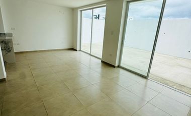 Venta de casa de 3 habitaciones en urbanización privada, Sur de Manta.