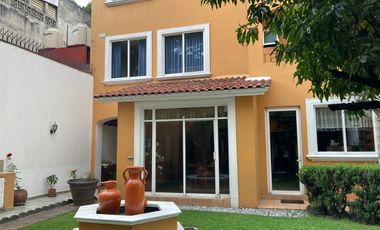 Casa en Venta en San José Insurgentes (Casa con Uso de Suelo)