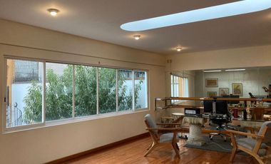 Casa en Venta en San José Insurgentes (Casa con Uso de Suelo)