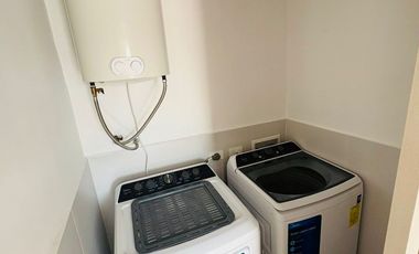 Venta de departamento amoblado de 3 habitaciones en urbanización Porto Manta.