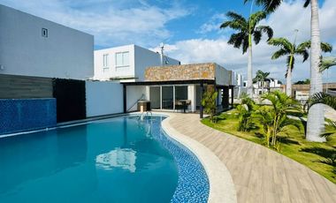 En venta Casa nueva amoblada en urbanización de Ruta Del Spondyllus en Manta.