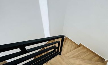 En venta Casa nueva amoblada en urbanización de Ruta Del Spondyllus en Manta.