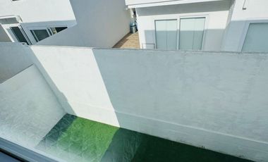 En venta Casa nueva amoblada en urbanización de Ruta Del Spondyllus en Manta.