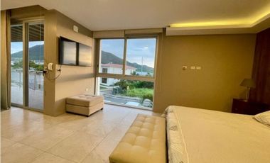 Venta de Casa amoblada de 4 habitaciones en Montecristi Golf Resort & Villas.
