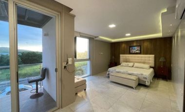 Venta de Casa amoblada de 4 habitaciones en Montecristi Golf Resort & Villas.