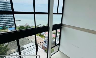En Venta Departamento Loft con vista al mar y a la ciudad, en Barbasquillo.