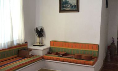 CASA EN VENTA EN SAN MIGUEL CUYUTLAN CERCA DE LA LAGUNA DE CAJITITLAN