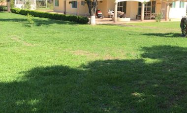 CASA EN VENTA EN SAN MIGUEL CUYUTLAN CERCA DE LA LAGUNA DE CAJITITLAN