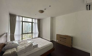 RARE UNIT! Fully Furnished 2 Bedroom (136 sq.m.) with Parking in West Gallery Place For Rent
