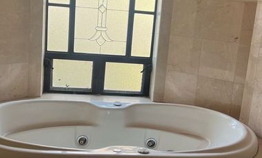 CASA EN VENTA EN CLUB DE GOLF SANTA ANITA