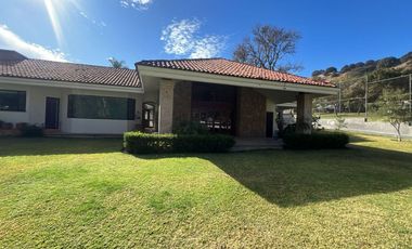 CASA EN VENTA EN CLUB DE GOLF SANTA ANITA